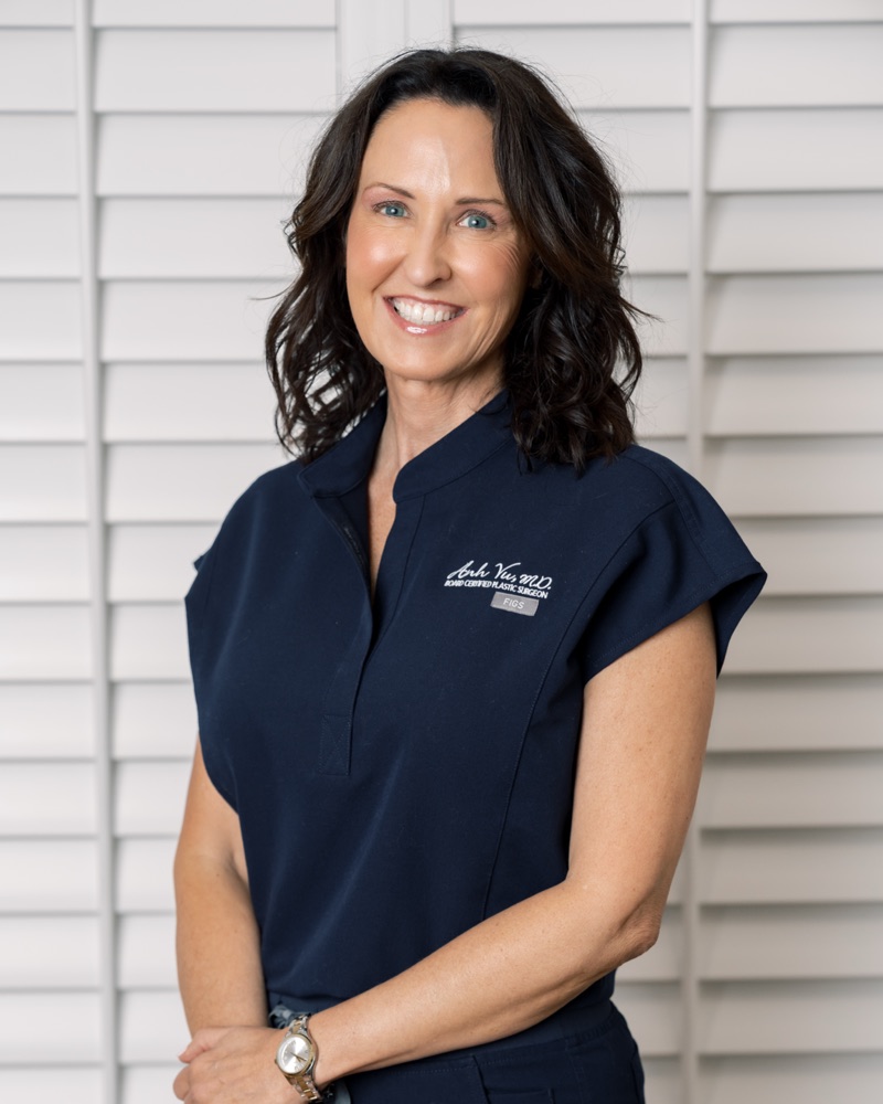 Necole Neal, Practice Manager
